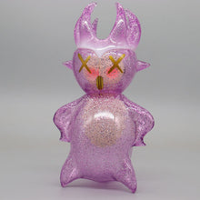 Load image into Gallery viewer, Buccal cone 'Violet cream soda color'