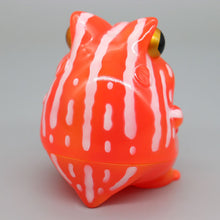 Load image into Gallery viewer, Kaeruma 'Phantasmal poison frog color'
