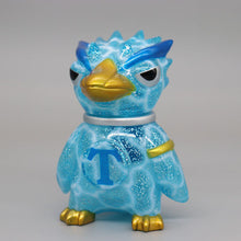 Load image into Gallery viewer, Toby 'Underwater camouflage color silver eyes'
