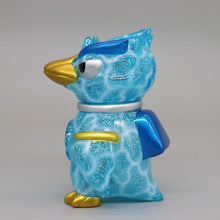 Load image into Gallery viewer, Toby 'Underwater camouflage color silver eyes'
