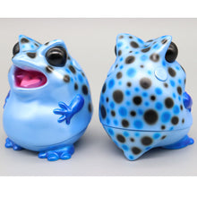 Load image into Gallery viewer, Kaeruma 'Blue Poison Dart Frog color'  Made-to-order sales. Deadline February 19th 21:00JPT
